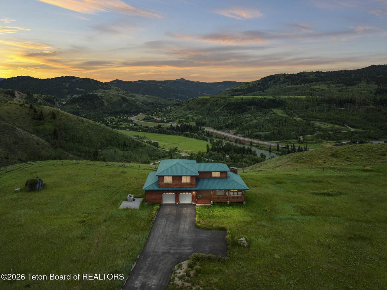 https://bt-photos.global.ssl.fastly.net/teton/1280_boomver_6_26-1589-2.jpg