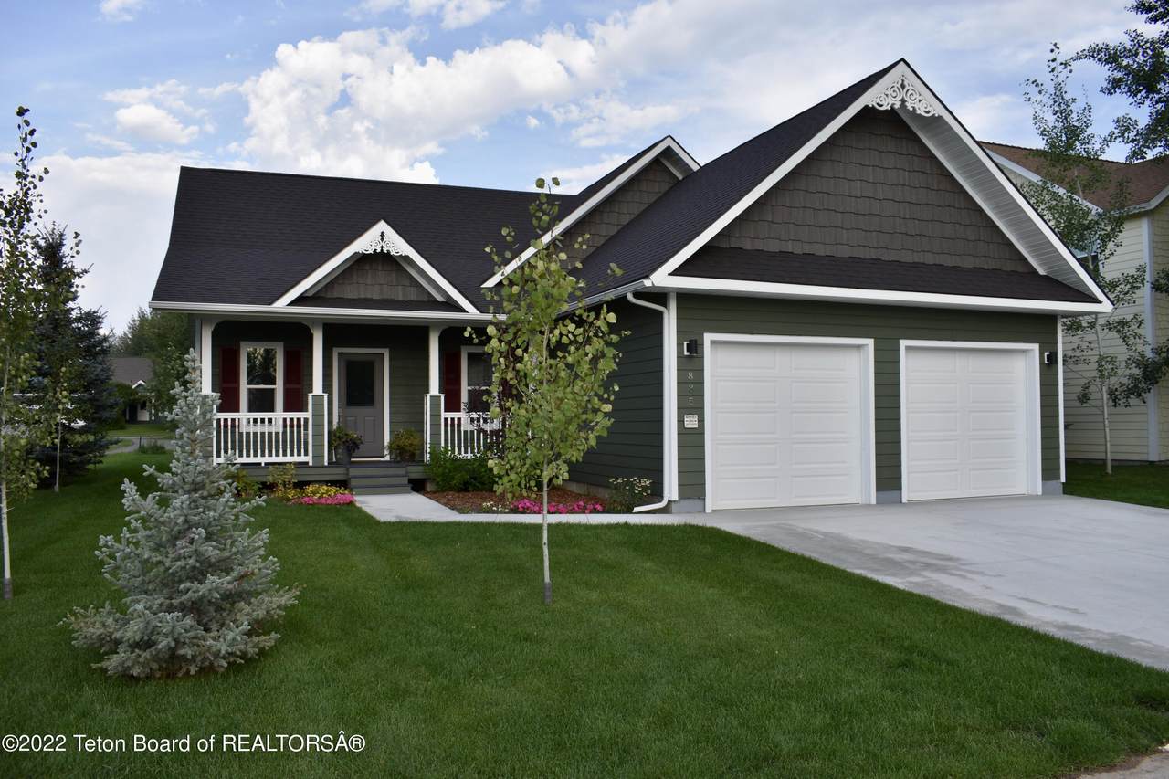 835 Eagles Rest Dr - Photo 1