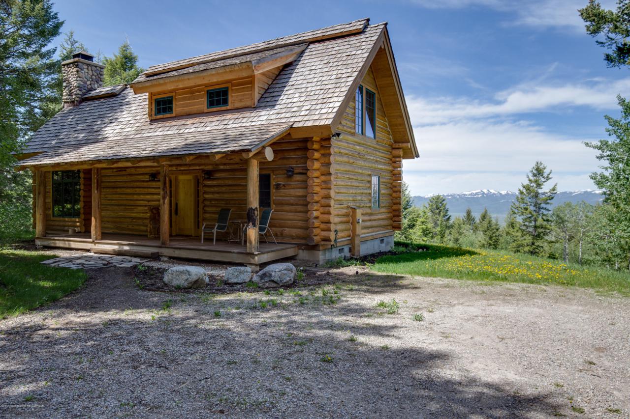 3200 Canyon Crest Dr - Photo 1