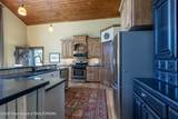 10206 2000 W - Photo 17