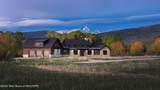 7050 Fox Meadows Drive - Photo 2