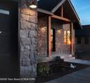 1031 Iroquois Avenue - Photo 2