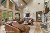6176 Fox Meadows Drive - Photo 11