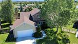 221 Spruce - Photo 2