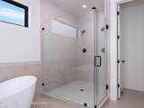 135 Christopher Street - Photo 20