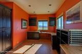 2105 5000 N - Photo 19
