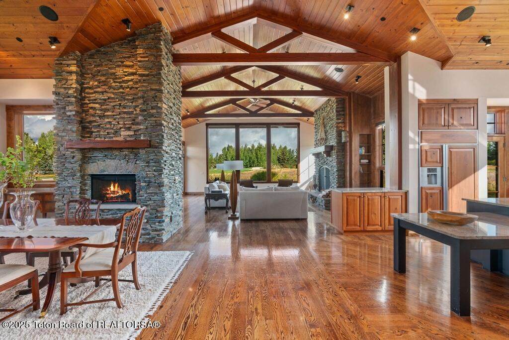 https://bt-photos.global.ssl.fastly.net/teton/orig_boomver_12_25-2542-2.jpg