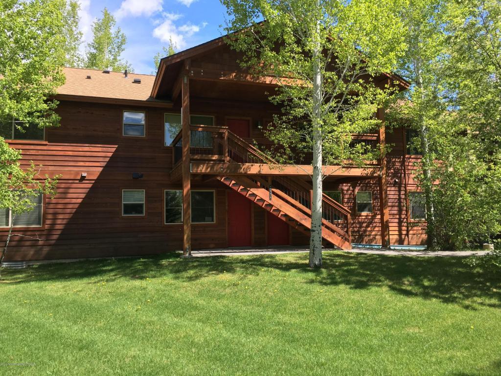 250 Homestead Dr - Photo 1
