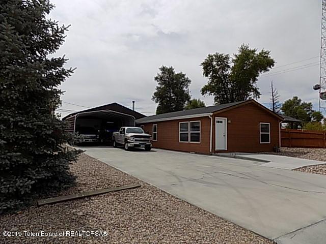 230 Smith Ave - Photo 1