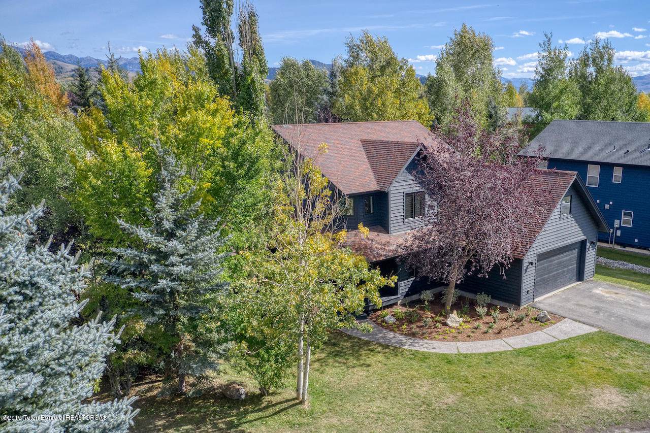 1420 Second Street - Photo 1