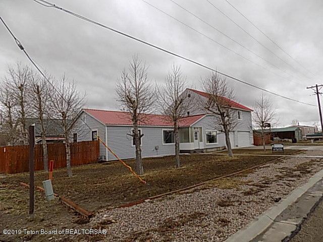 220 Second St - Photo 1