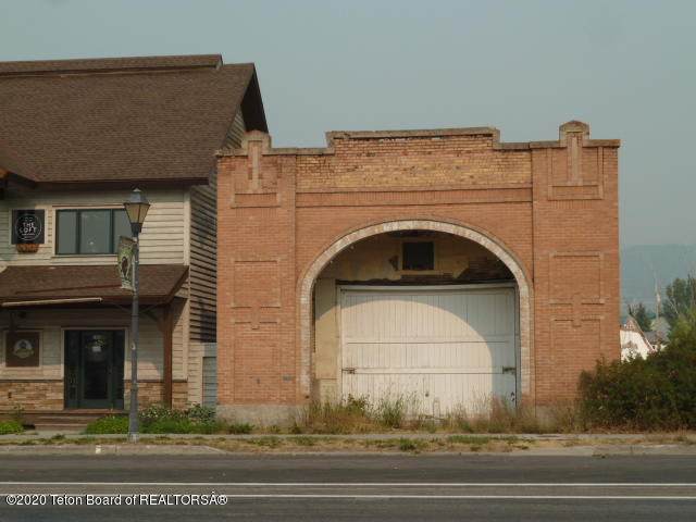 28 Main St - Photo 1