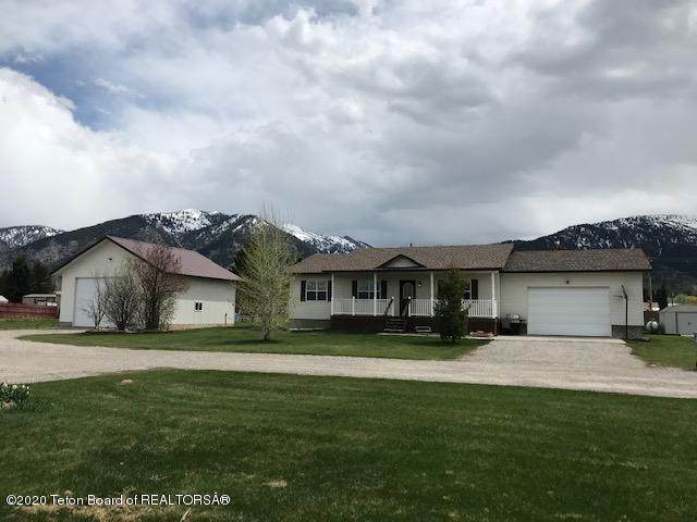10 50 WEST Road - Photo 1
