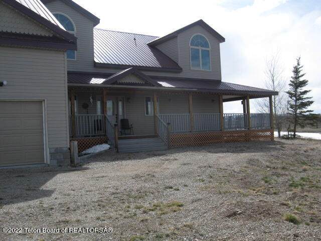 4 Beaver Ridge - Photo 1
