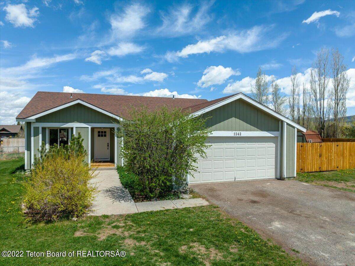1242 Eagle Ridge Rd - Photo 1