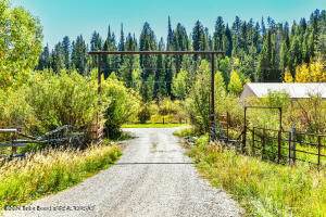 https://bt-photos.global.ssl.fastly.net/teton/orig_boomver_1_24-2916-2.jpg