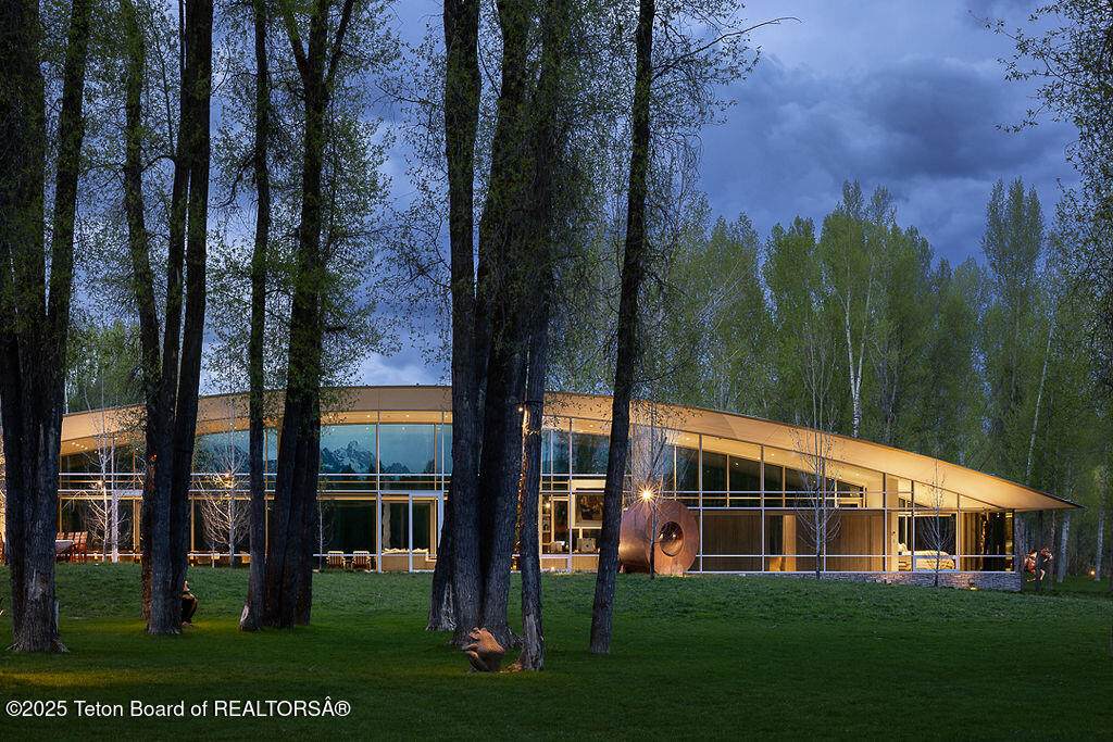 1120 Thunder Road - Photo 1