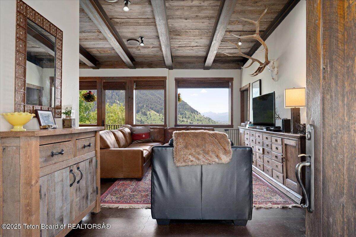 1023 Budge Drive - Photo 1