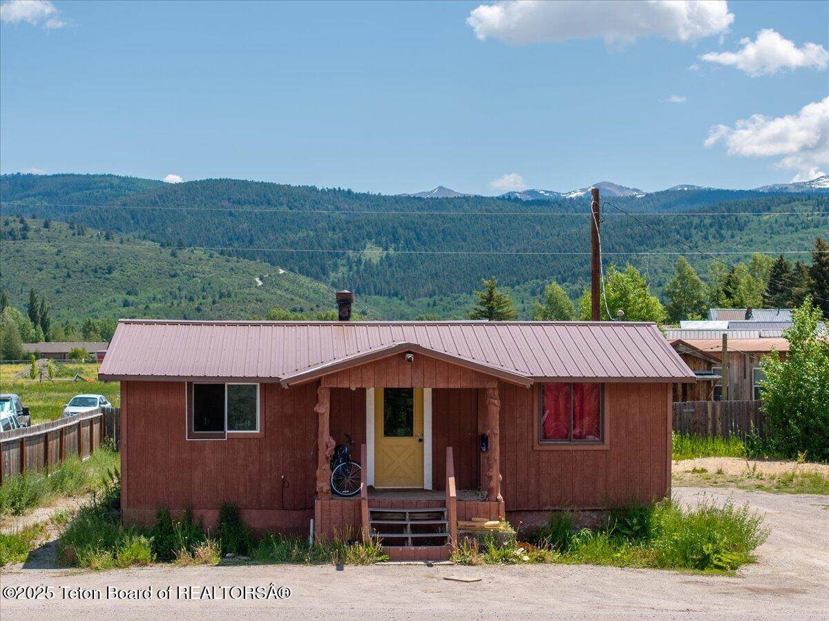 7955 Hwy 33 - Photo 1