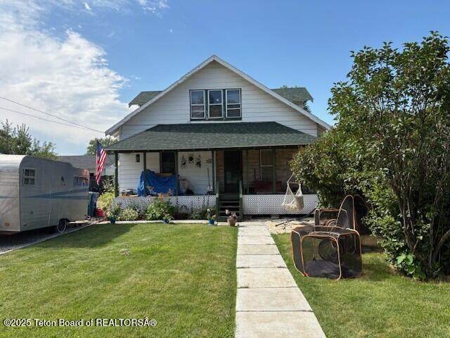 208 Montana Street - Photo 1