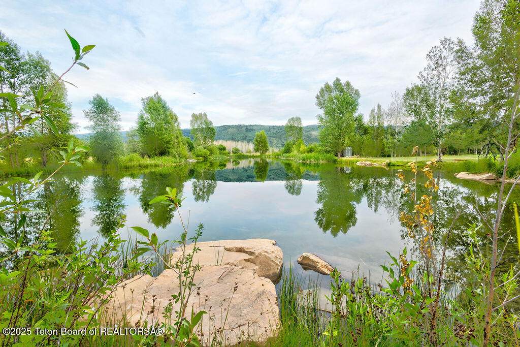 https://bt-photos.global.ssl.fastly.net/teton/orig_boomver_1_25-1865-2.jpg