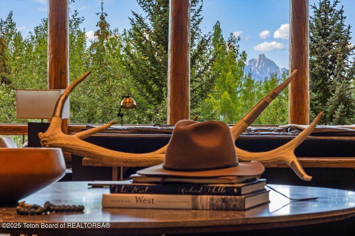 https://bt-photos.global.ssl.fastly.net/teton/orig_boomver_1_25-2019-2.jpg