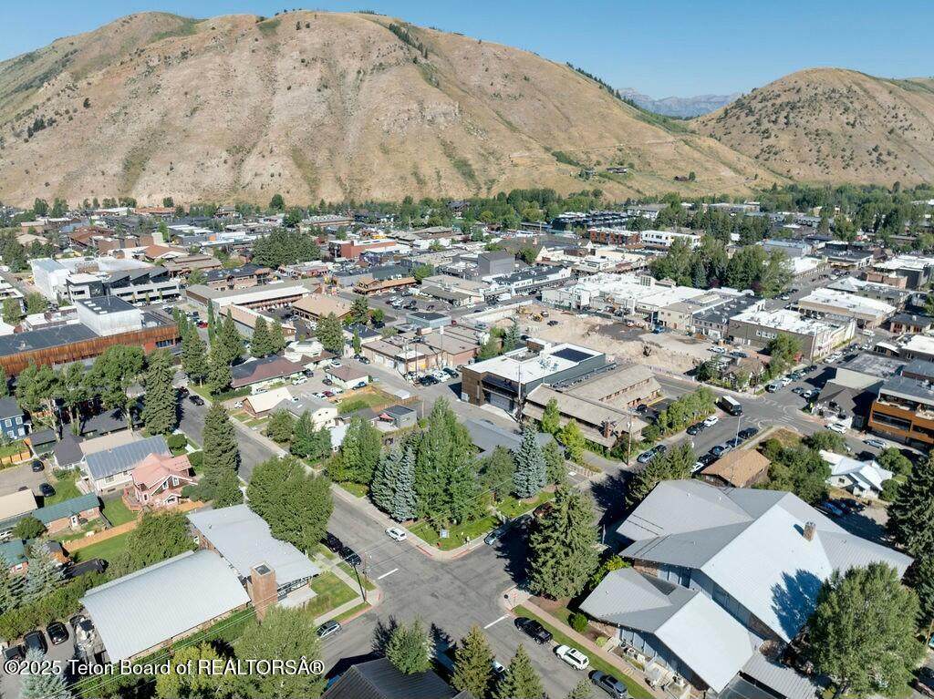https://bt-photos.global.ssl.fastly.net/teton/orig_boomver_1_25-39-2.jpg