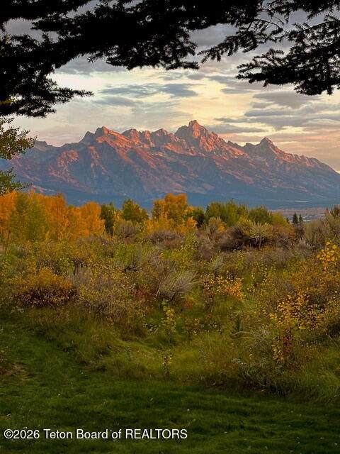 https://bt-photos.global.ssl.fastly.net/teton/orig_boomver_1_26-1200-2.jpg