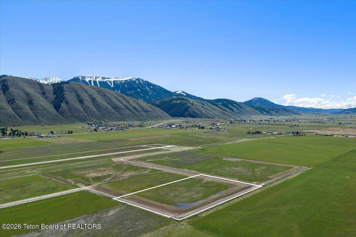 https://bt-photos.global.ssl.fastly.net/teton/orig_boomver_1_26-1209-2.jpg