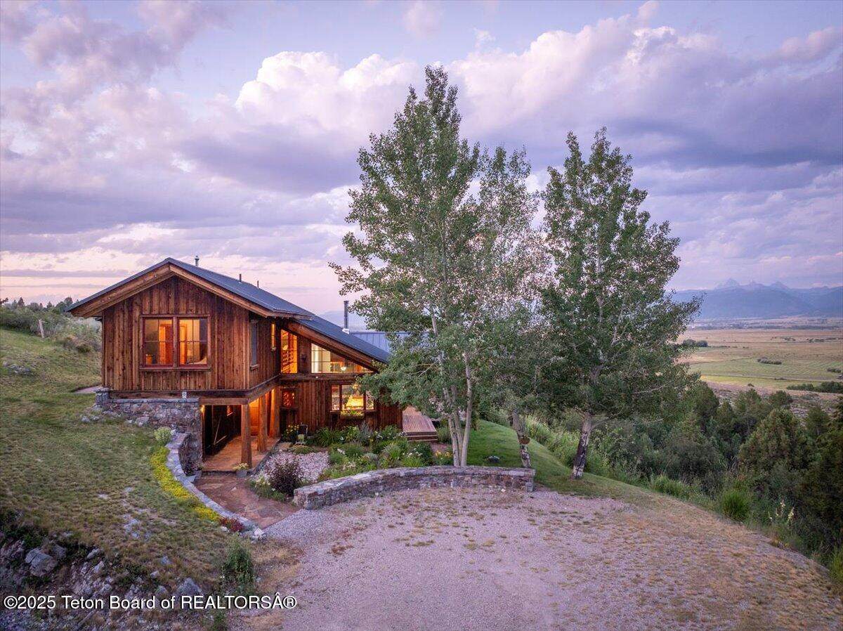 https://bt-photos.global.ssl.fastly.net/teton/orig_boomver_1_26-1215-2.jpg