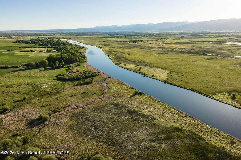 https://bt-photos.global.ssl.fastly.net/teton/1280_boomver_1_26-1374-2.jpg