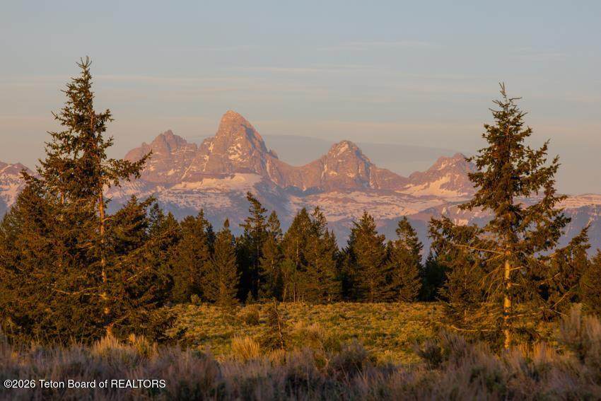 https://bt-photos.global.ssl.fastly.net/teton/orig_boomver_1_26-1499-2.jpg