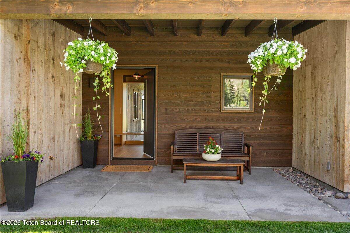 https://bt-photos.global.ssl.fastly.net/teton/orig_boomver_1_26-1614-2.jpg