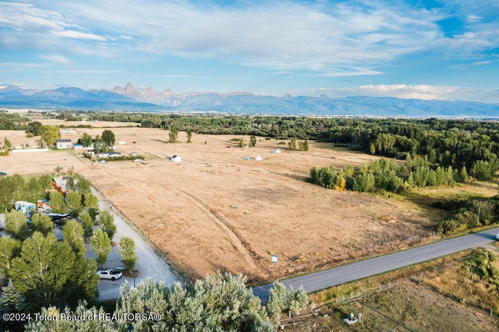 https://bt-photos.global.ssl.fastly.net/teton/orig_boomver_1_26-1618-2.jpg