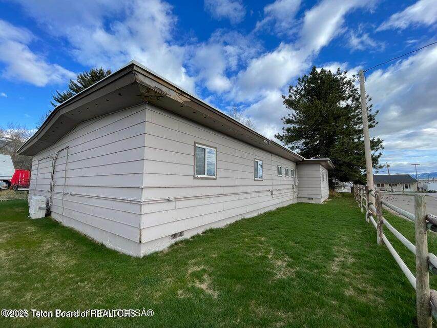 https://bt-photos.global.ssl.fastly.net/teton/orig_boomver_1_26-1884-2.jpg
