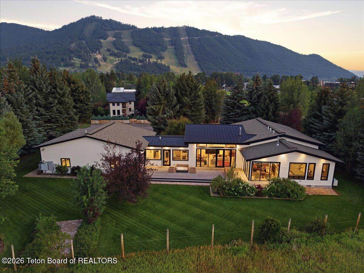 325 Teton Avenue - Photo 1