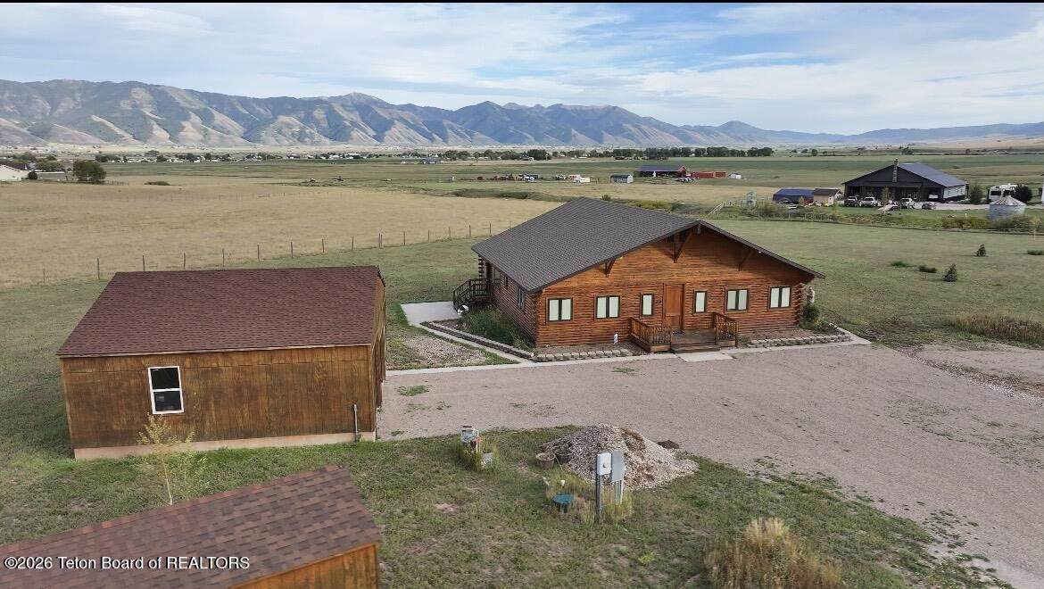 89 Wendy Lane - Photo 1