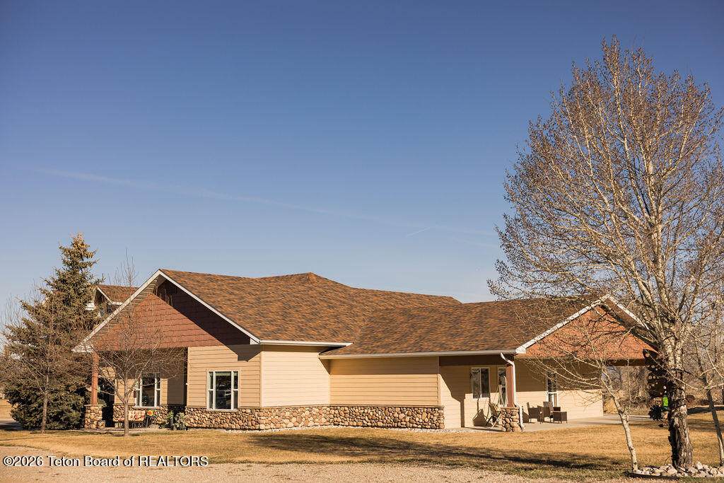 https://bt-photos.global.ssl.fastly.net/teton/orig_boomver_1_26-427-2.jpg