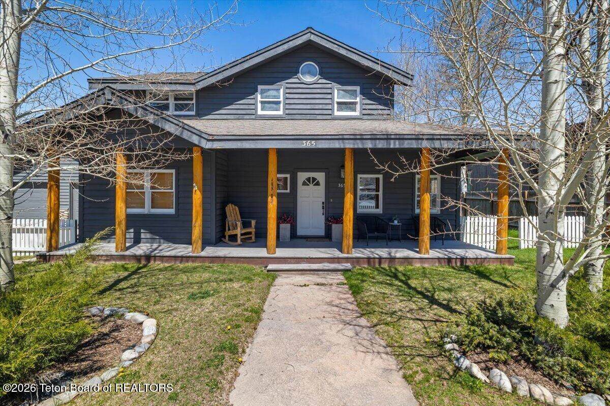365 Broadway Avenue - Photo 1
