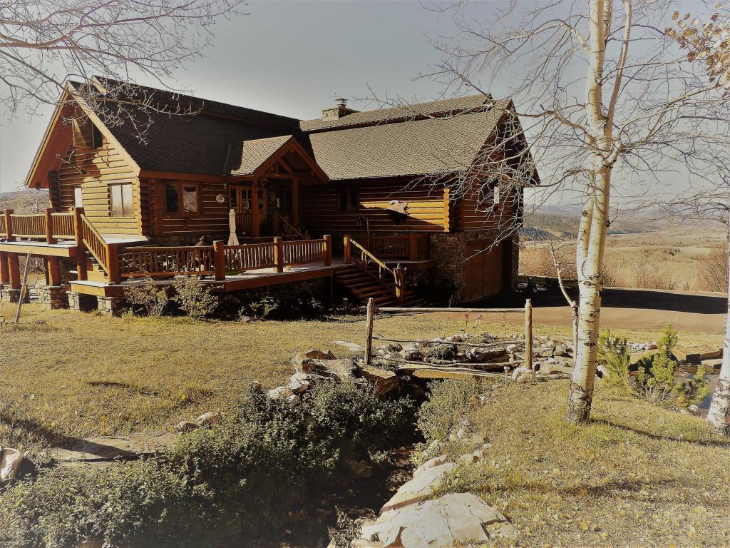 785 Stawberry Hills Dr - Photo 1