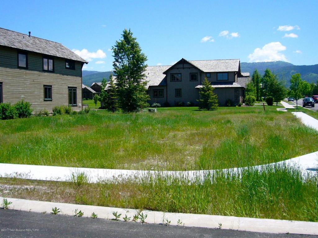 51 Moulton - Photo 1