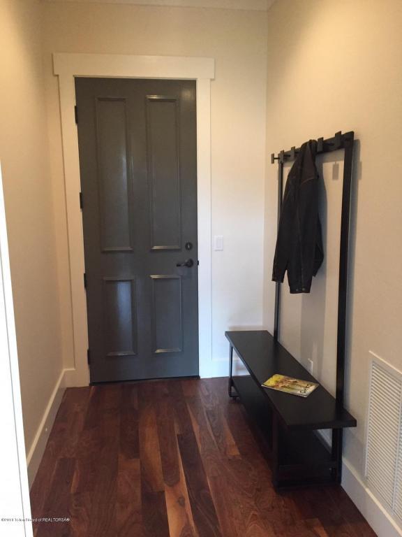 122 Hastings Dr - Photo 1