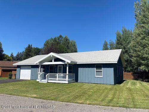 3013 Rangeview Dr - Photo 1