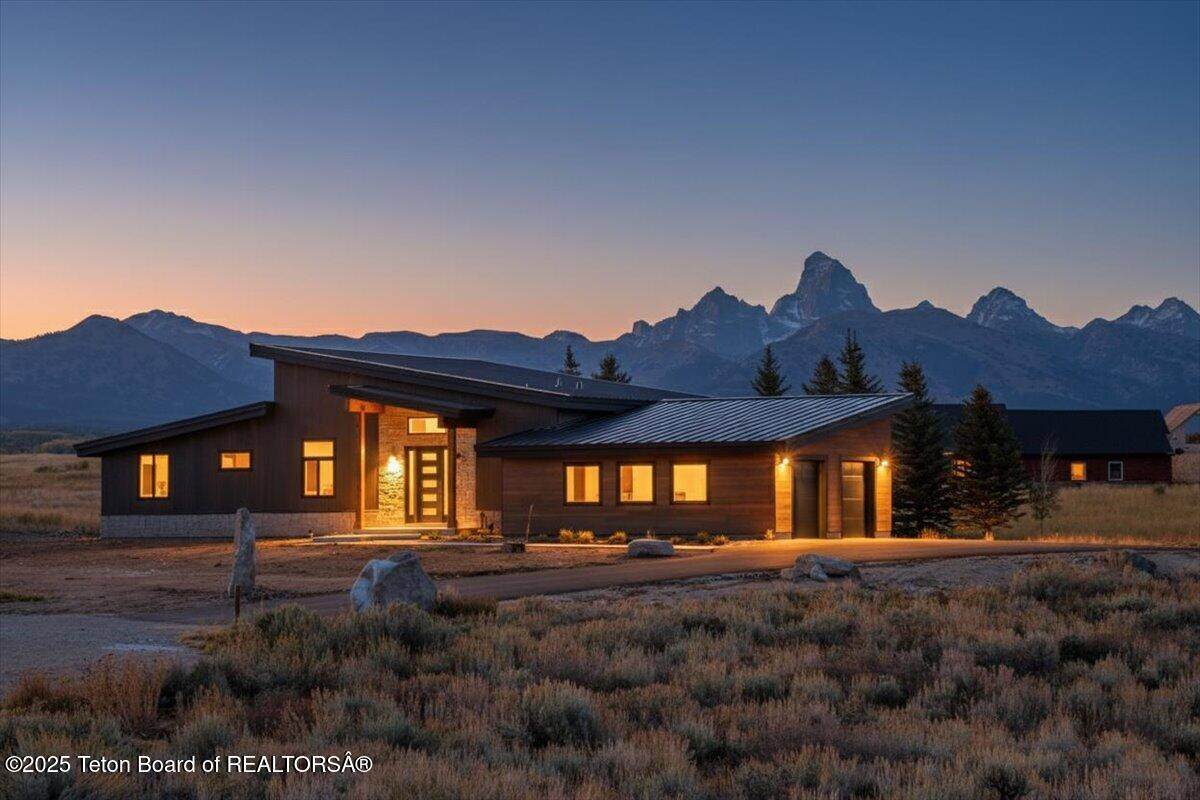 9475 Buck Town Boulevard - Photo 1