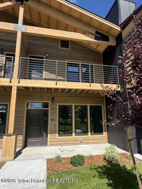 9102 Village Way - Photo 1