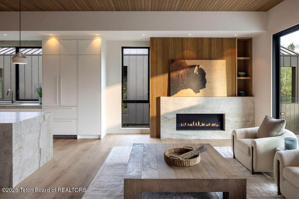 https://bt-photos.global.ssl.fastly.net/teton/orig_boomver_1_26-2252-2.jpg
