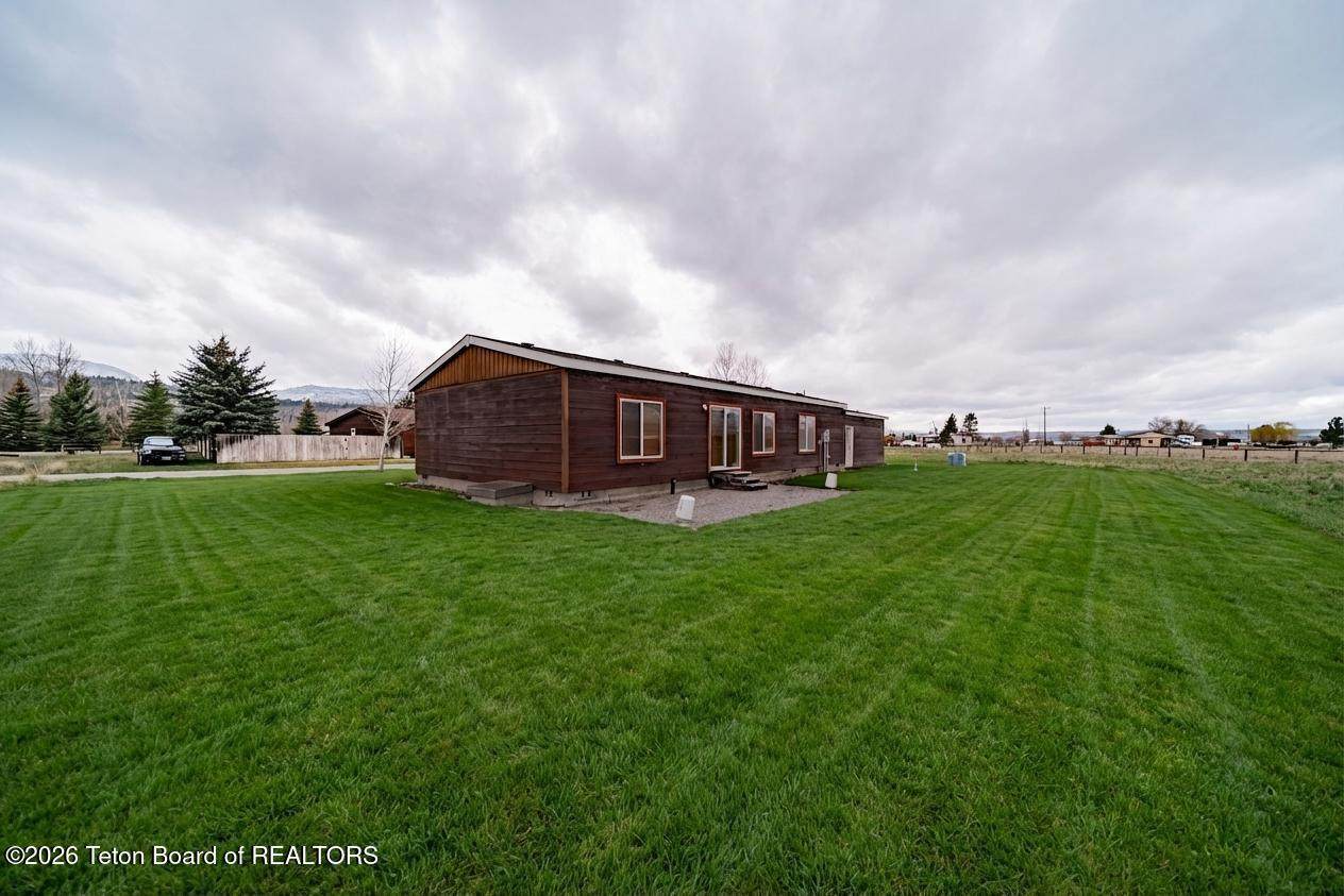 https://bt-photos.global.ssl.fastly.net/teton/orig_boomver_2_26-555-2.jpg