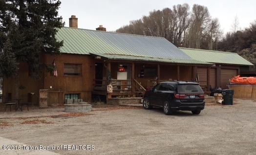 639 Pine St - Photo 1