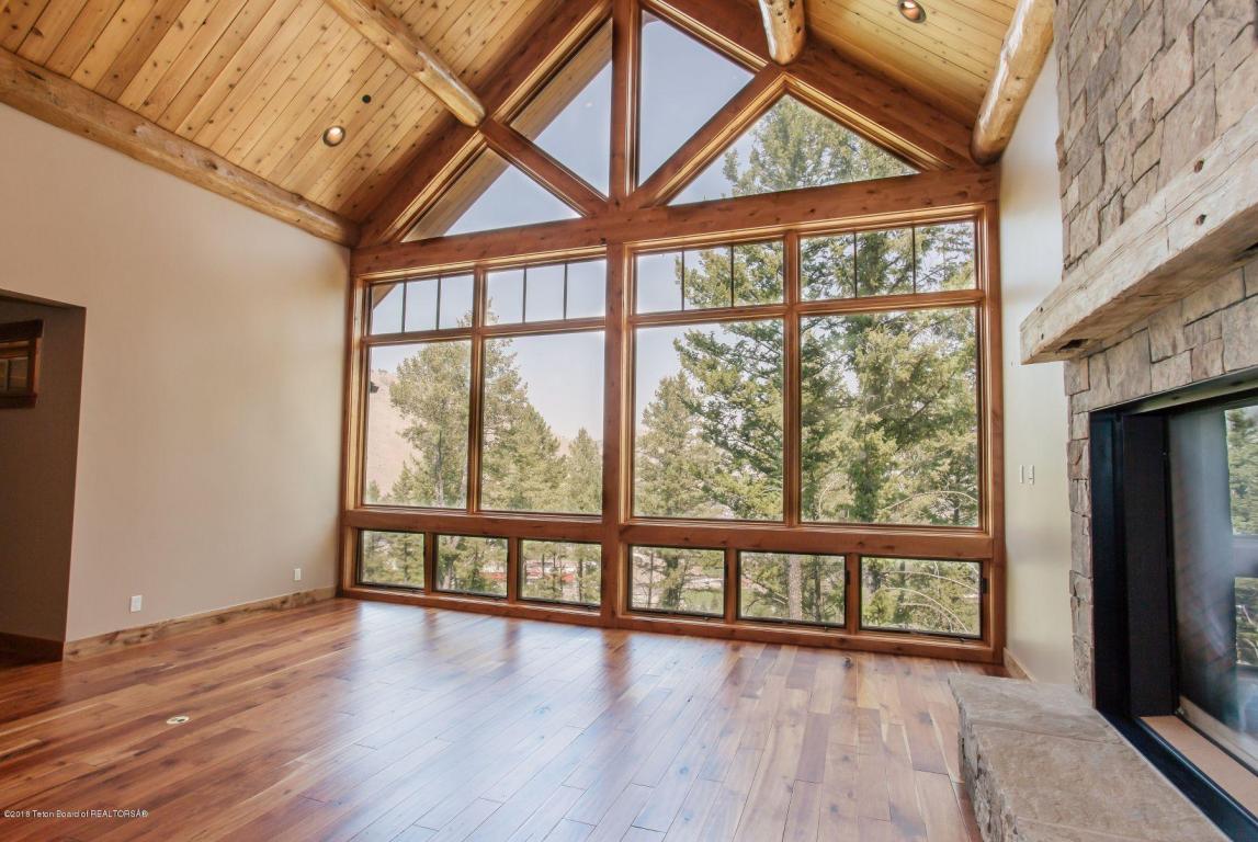 260 Pine Glades Dr - Photo 1