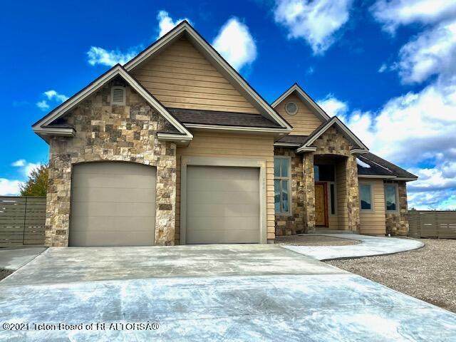 100 Baywood Dr - Photo 1